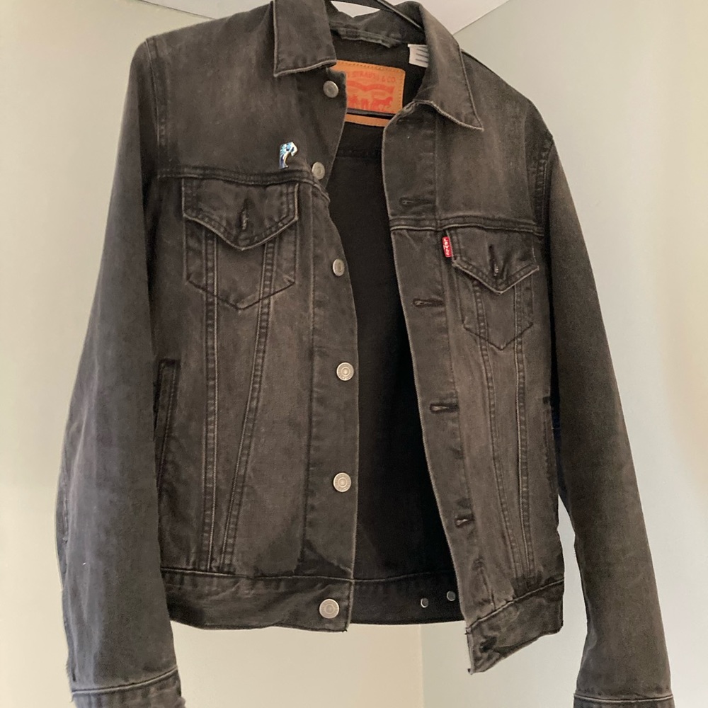 Black Levi’s Denim Jacket - Picture 4 of 8